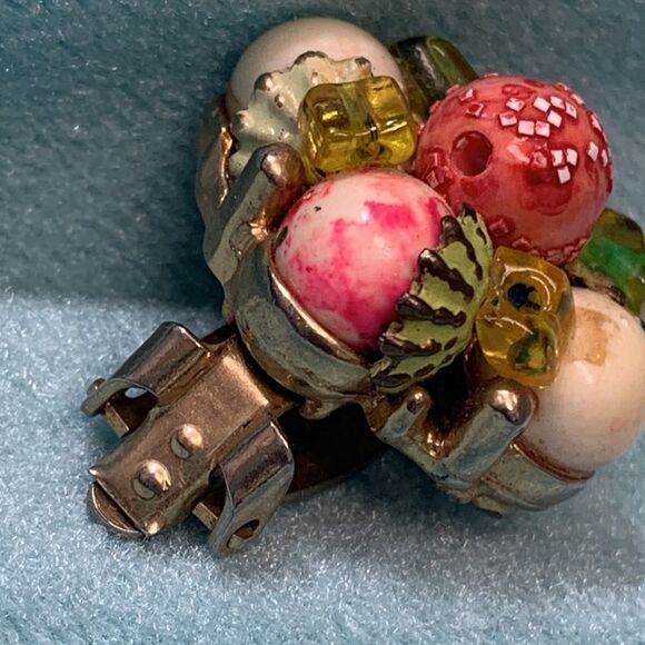 VTG CORO FRUIT SALAD CLIP BACK EARRINGS - Picture 6 of 6